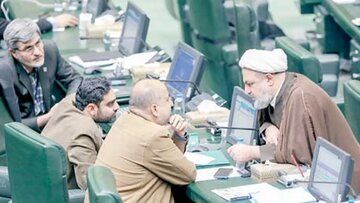 تحرکات جدید مخالفان مذاکره؛ «نپذیران» اعلام موجودیت کردند/ دلواپسان کارزار «نمی‌پذیریم» به راه انداختند/ چگونه اکثریت دلواپسان در دولت سیزدهم سکوت کردند؟