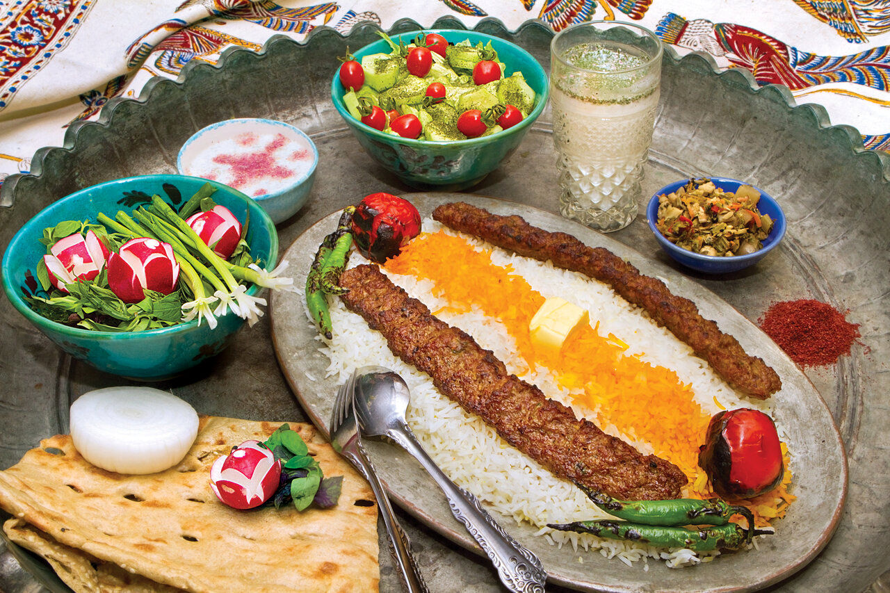 افزایش قیمت چلوکباب سروصدا به پا کرد/ گرانی 100 هزار تومانی غذای محبوب ایرانی‌ها