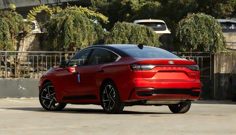 رونمایی از لاکچری ترین خودروی چینی / سدان خوش‌چهره در آستانه ورود به بازار + ویژگی ها و تصاویر 2