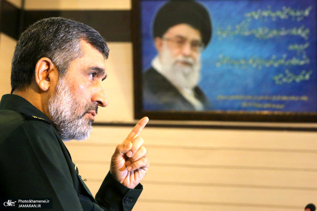 واکنش سردار حاجی زاده به تهدید جنگ علیه ایران/ پرت و پلاست
