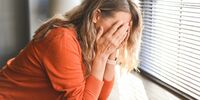 اگر بی‌دلیل گریه می‌کنید بخوانید