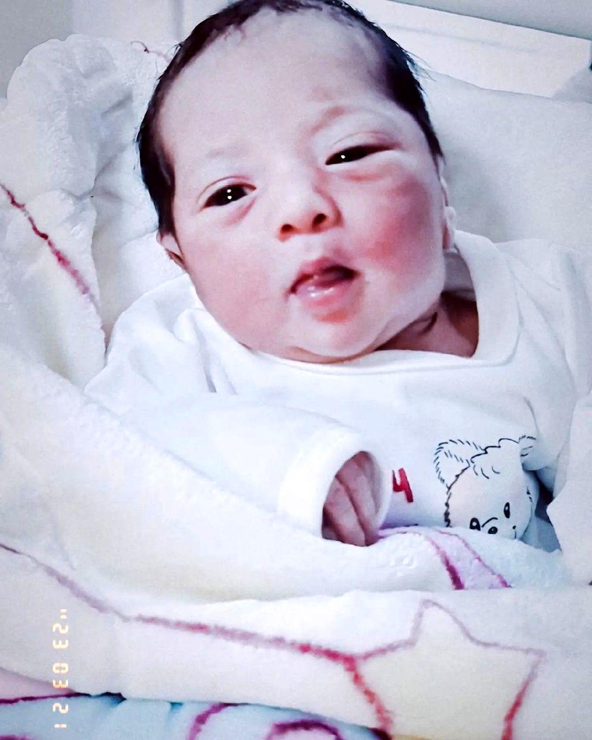 اولین نوزاد ۱۴۰۲ به دنیا آمد+ عکس

