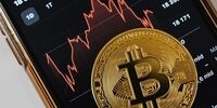 تداوم روند کاهش قیمت بیت‌کوین و اتریوم
