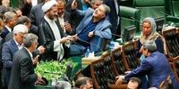 فیلم سلفی جنجالی با موگرینی در تبلت نماینده مجلس + عکس