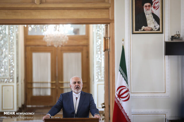 ظریف و هایکو ماس