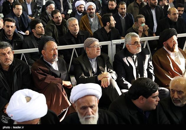 اقامه نماز بر پیکر آیت الله هاشمی رفسنجانی توسط مقام معظم رهبری