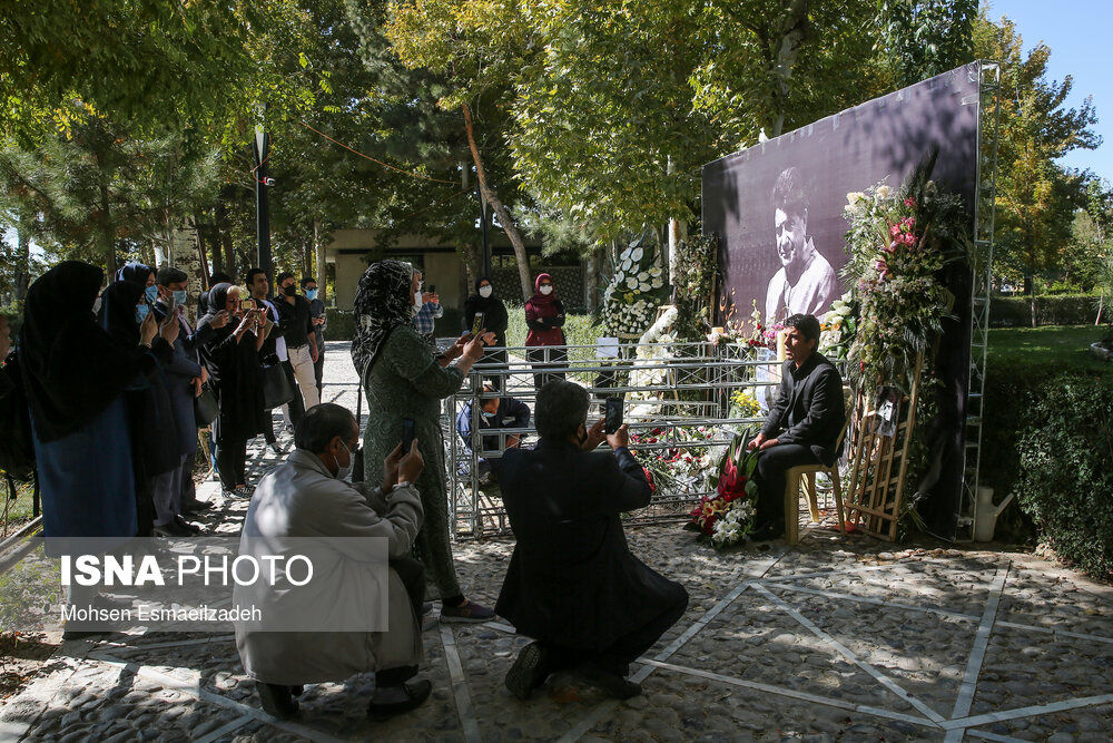 گزارش تصویری از آرامگاه محمدرضا شجریان