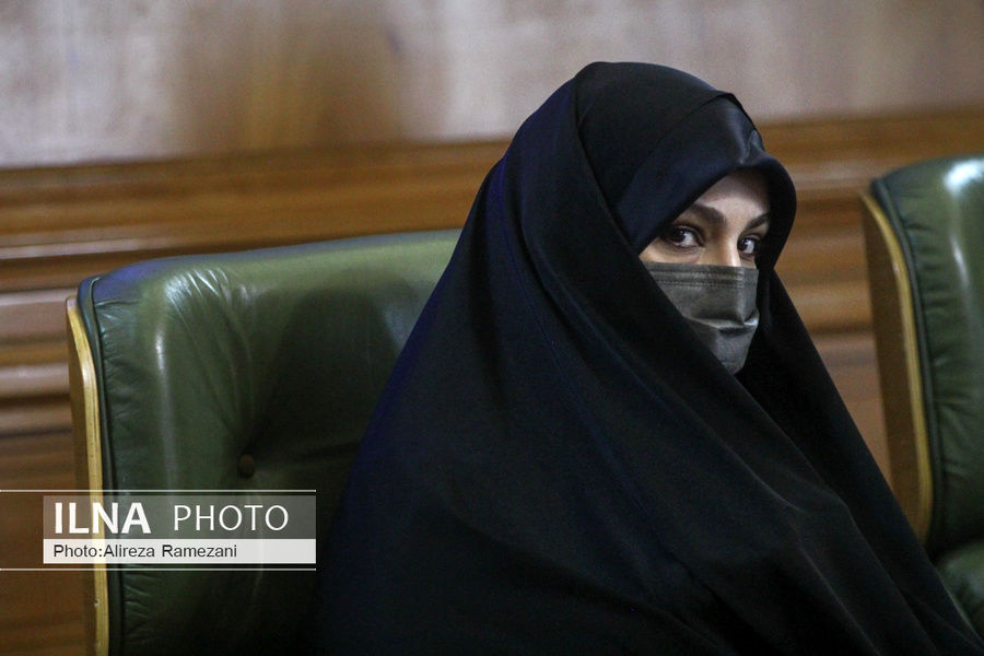تصاویر نرجس سلیمانی در صحن شورای شهر تهران 