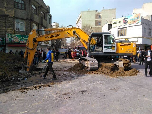 ریزش چاه در میدان بهاران تهران/ کارگر 20 ساله مفقود شد