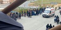 والدین دانش‌آموزان در اطراف مدارس دخترانه نگهبانی می دهند+ عکس