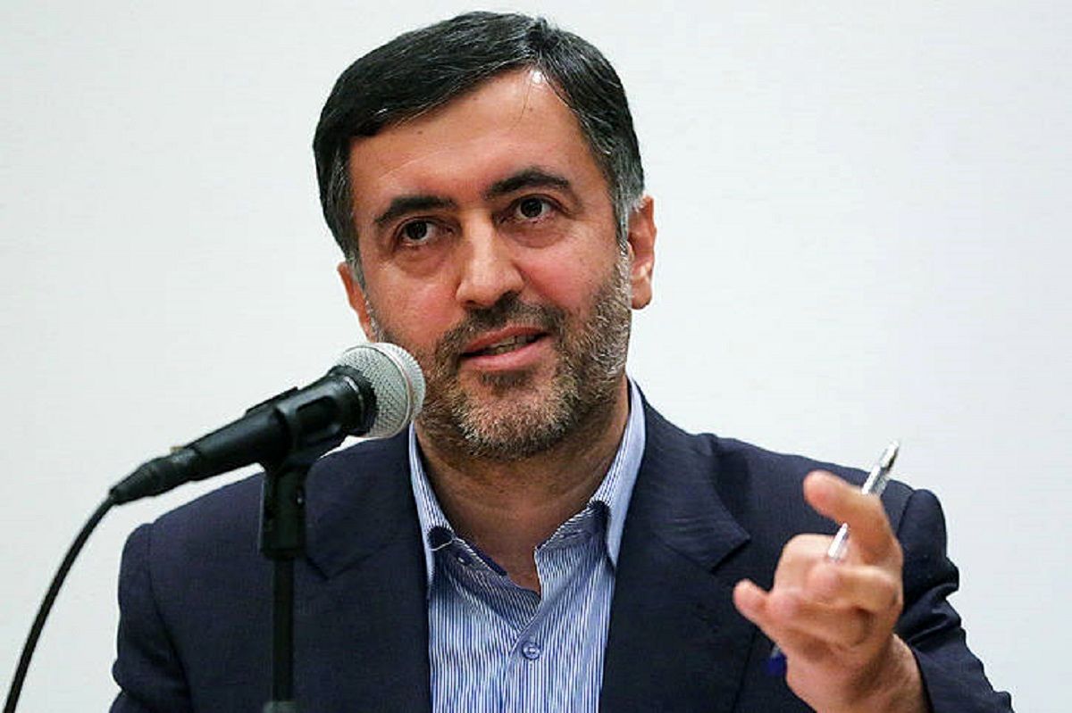 حمله یک فعال سیاسی اصولگرا به مردم ایران؛ چرا تظاهر به نداری می‌کنید؟