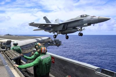 اخبار ضد و نقیض درباره مذاکرات ایران و آمریکا | جنگنده اف-۳۵ پهپاد ایرانی را در خلیج فارس سرنگون کرد؟