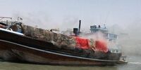 آتش سوزی یک لنج در بندر گناوه /اعزام ۳ ناجی به محل حادثه
