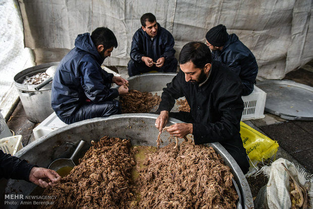 طبخ 80 تن آش در شیراز