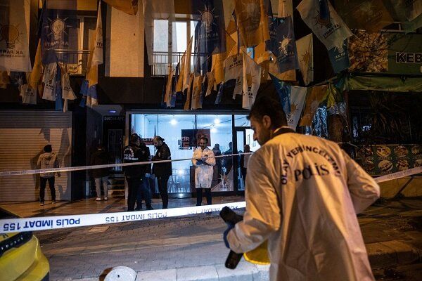 دفتر حزب اردوغان در استانبول هدف حمله قرار گرفت
