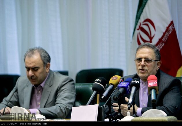 نشست مطبوعاتی رئیس کل بانک مرکزی