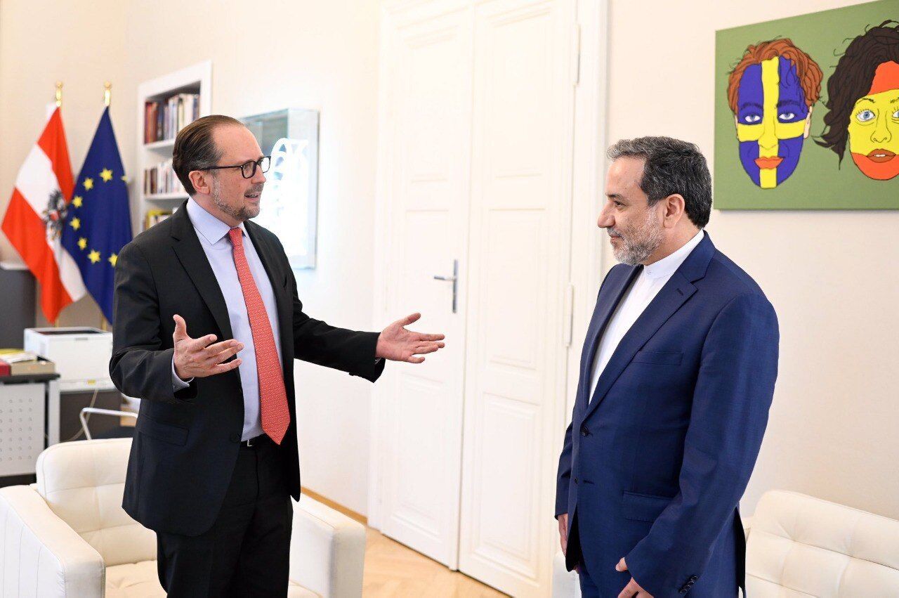 محور دیدار عراقچی با وزیر خارجه اتریش
