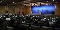 روحانی : ورود روحانیت به جناح بندی های سیاسی اشتباه است 