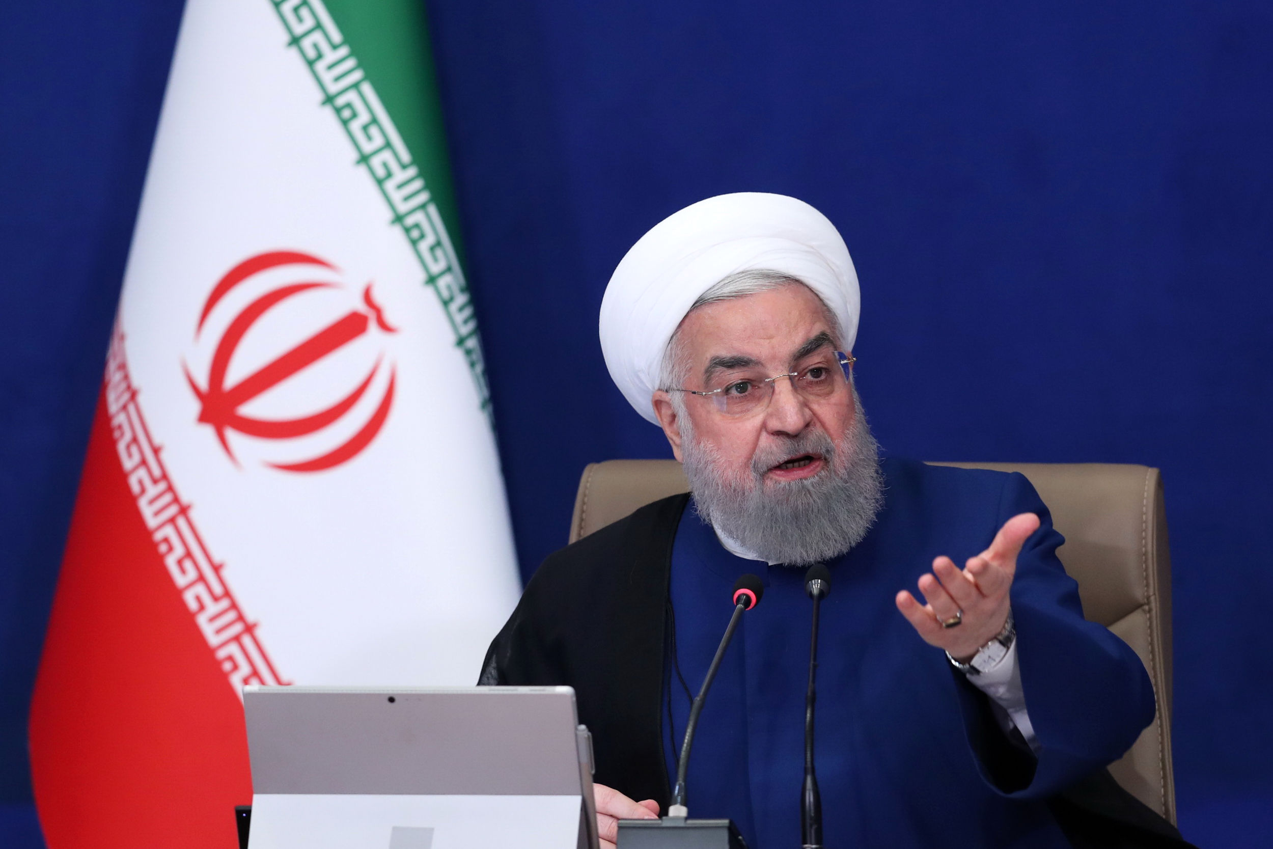 روحانی: سفره هایی که در زمان انتخابات انداختند به افزایش کرونا کمک کرد!+ فیلم