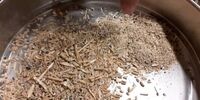 اختلاط گندم خریداری شده دولت با ۷۰۰ هزار تن شن، خاک و ضایعات + فیلم