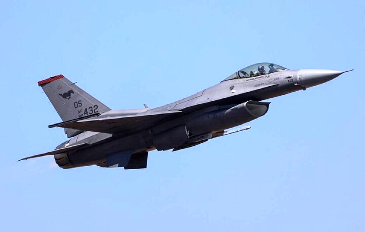 اقدام جدید آمریکا در آشیانه های اف 16 عراق/ یک منبع نظامی بلندپایه بغداد افشا کرد 