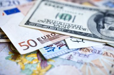 قیمت دلار، یورو و پوند امروز پنجشنبه ۴ دی1404/کاهش قیمت دلار و یورو+ جدول