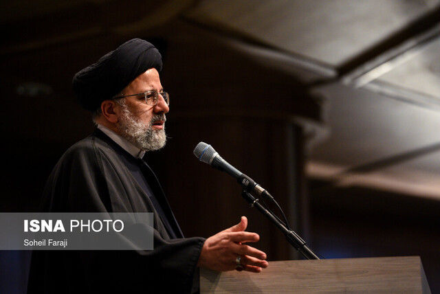 رئیسی: نگاه امام خمینی (ره) به مردم تشریفاتی و سیاسی نبود