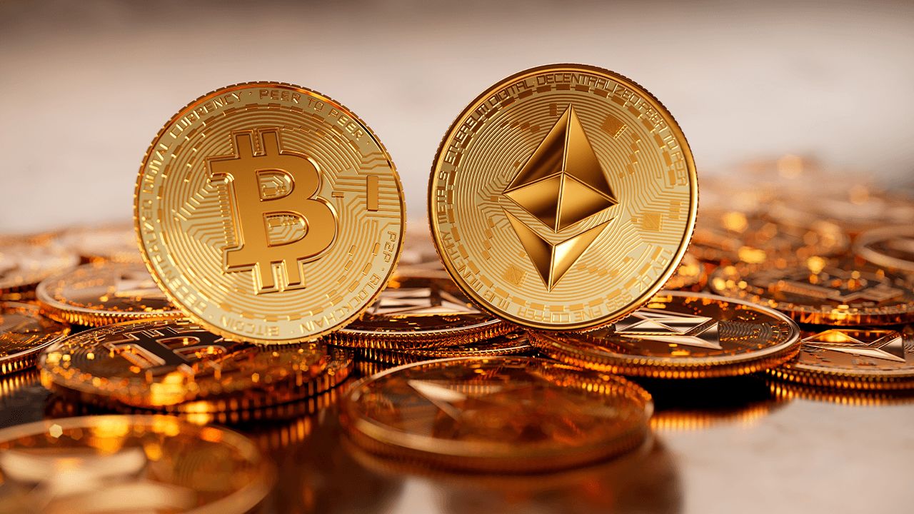 قیمت بیت‌کوین و اتریوم امروز شنبه 17 مرداد 1405/ افزایش قیمت بیت‌کوین