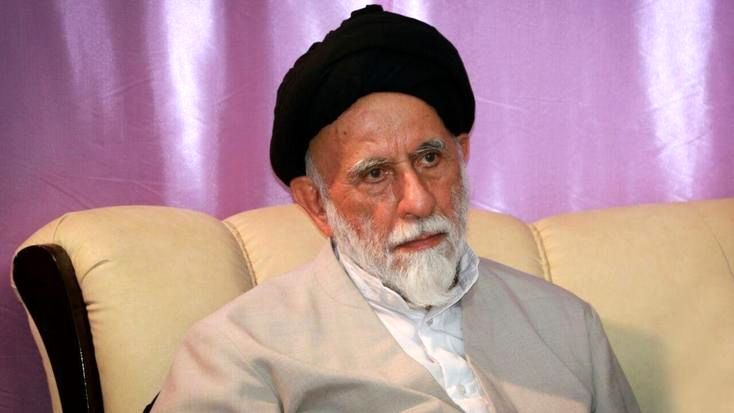 انتقاد تند ناصر قوامی از دوقطبی بر سر حجاب / حرمتِ بی‌حجابی در قرآن نیامده