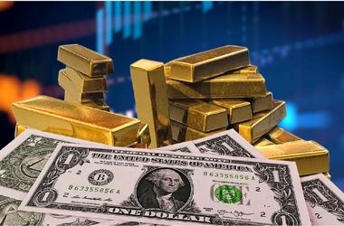 دلار 180 هزار تومانی نزدیک است یا...؟ | عضو اتحادیه طلا: اگر خبرهای خوبی از وزارت خارجه نشنویم، افزایش قیمت طلا و ارز قطعی است 