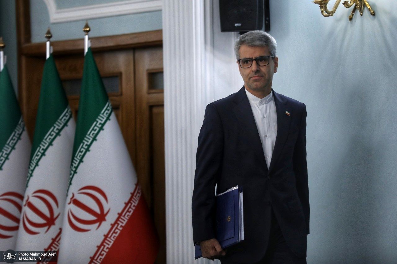 بقایی: همکاری کامل با آژانس در شرایط فعلی منطقی نبوده و اصرار گروسی برای ما قابل درک نیست + فیلم