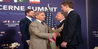 پیام معنادار  آمریکا در دوحه به ایران به روایت آکسیوس/ «بزرگ‌تر فکر کنید»!/  رفع تحریم‌ها در چارچوب یک توافق گسترده‌تر ۱۰۰ برابر ارزشمندتر از اخذ عوارض از کشتیرانی است/ تنش ها آغاز می شود؟