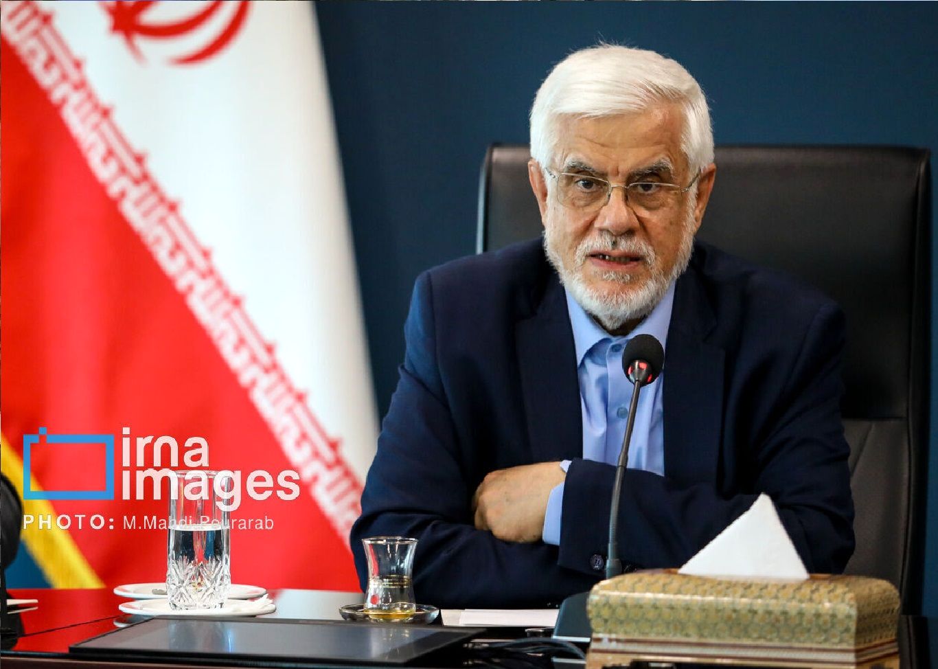 برنامه دولت برای پرداخت بدهی های گذشته به صندوق توسعه ملی / عارف: استفاده از صندوق توسعه ملی برای شرایطی است که...