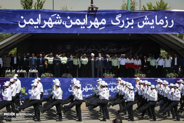 تصاویر جالب رزمایش نیروی انتظامی در بوستان ولایت