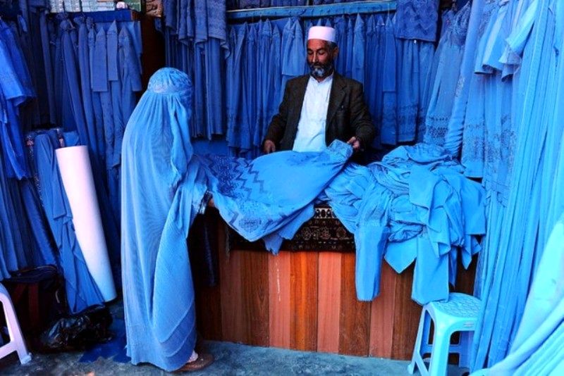 برقع در افغانستان ممنوع می‌شود؟
