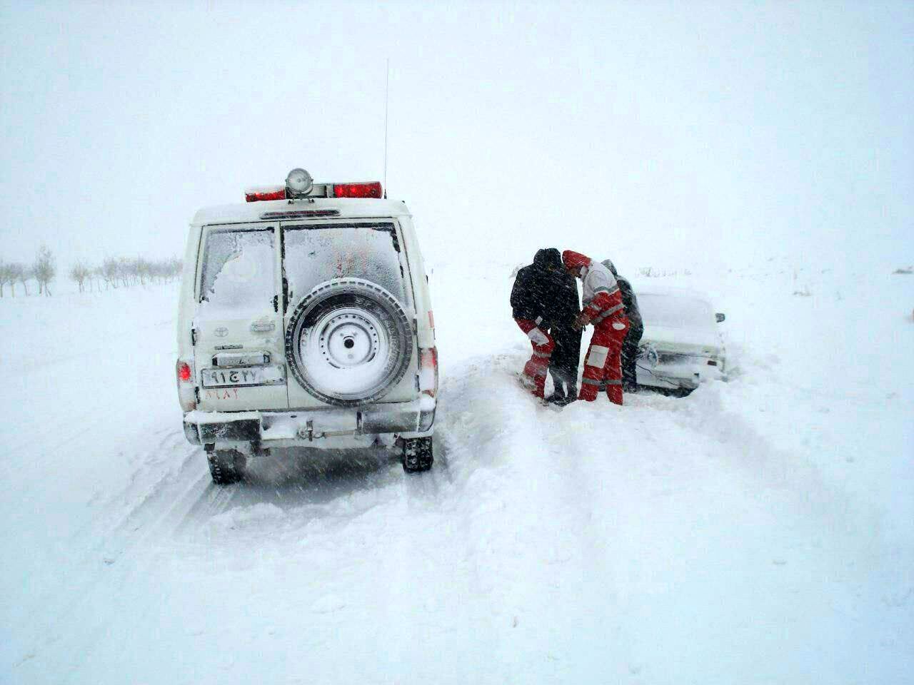 نجات بیش از 4 هزار نفر گرفتار کولاک و برف در29 استان کشور