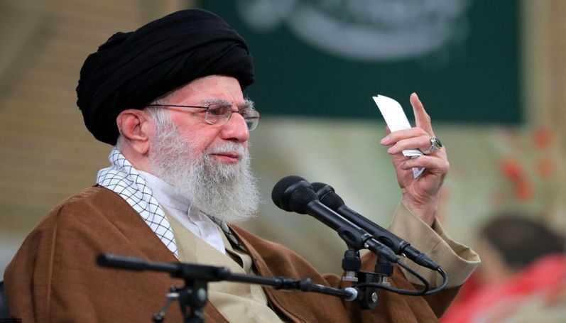 رهبر انقلاب: ان‌شاءالله مشکلات پیش آمده برای دستگاه‌ها در حادثه بندر شهید رجایی جبران خواهد شد+ فیلم