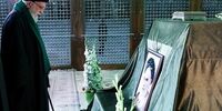 نمایی ویژه از حضور رهبر انقلاب در مرقد مطهر امام خمینی (ره) + عکس