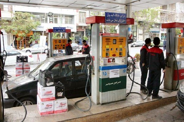 بنزین بر سر دوراهی افزایش قیمت یا بازگشت سهمیه‌بندی