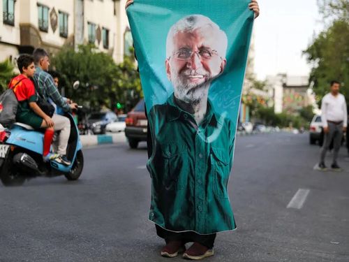 غرویان: فقر را فضیلت جلوه می‌دهند تا ضعف‌ خود را توجیه کنند | پرایدسواری برای مبارزه با فساد مردم را قانع نمی کند | مذاکره با آمریکا ممکن است اما...