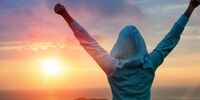 3 عادتی که باید برای تبدیل شدن به فردی بهتر کنار بگذارید