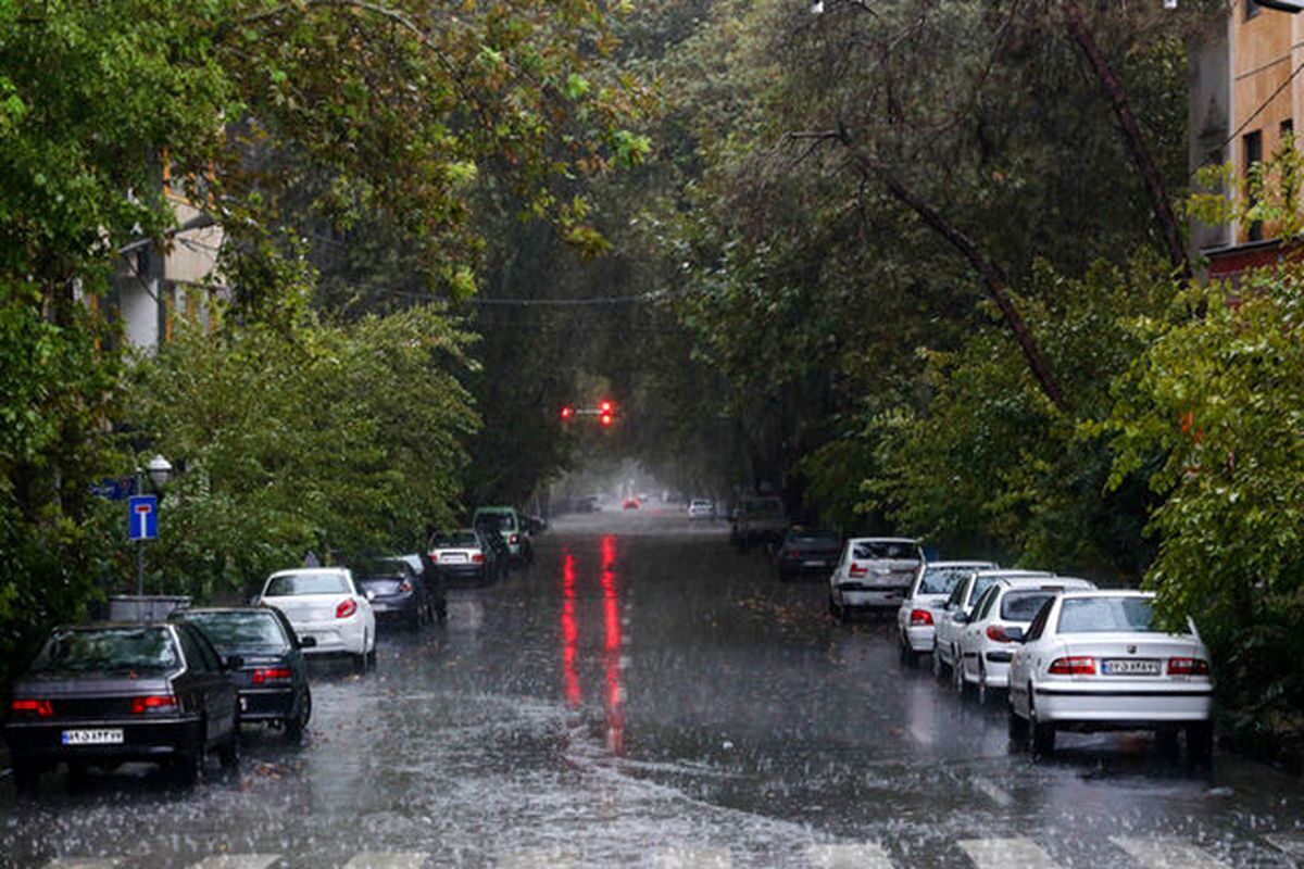  بارش‌های شدید و سیل‌آسا در تهران/ هواشناسی هشدار داد
