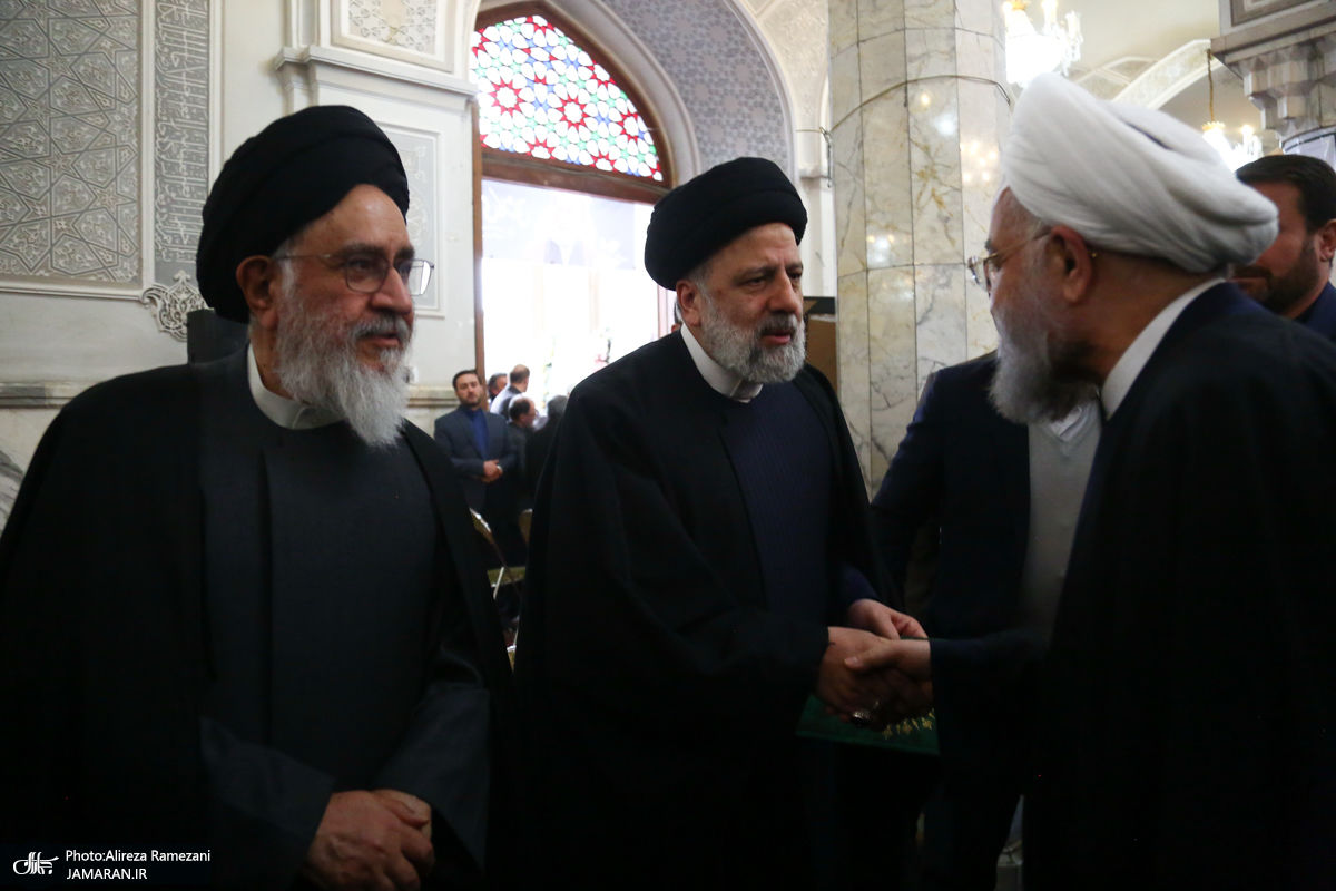 روحانی و رئیسی رو در رو شدند+ عکس