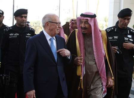 فشار عربستان بر کشورهای عربی برای قطع رابطه با قطر