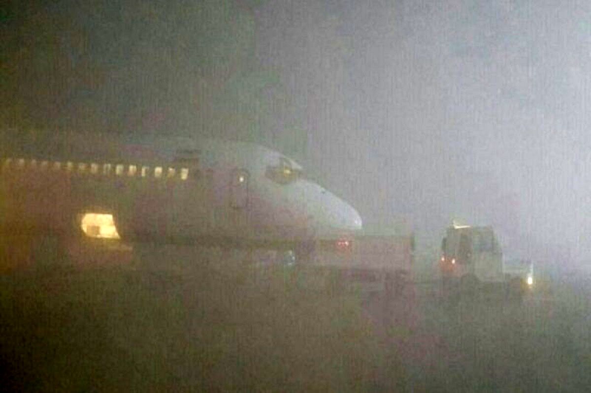 مه گرفتگی پروازهای فرودگاه مشهد را متوقف کرد