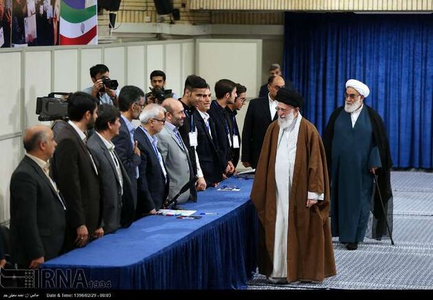 شرکت مقام معظم رهبری در انتخابات