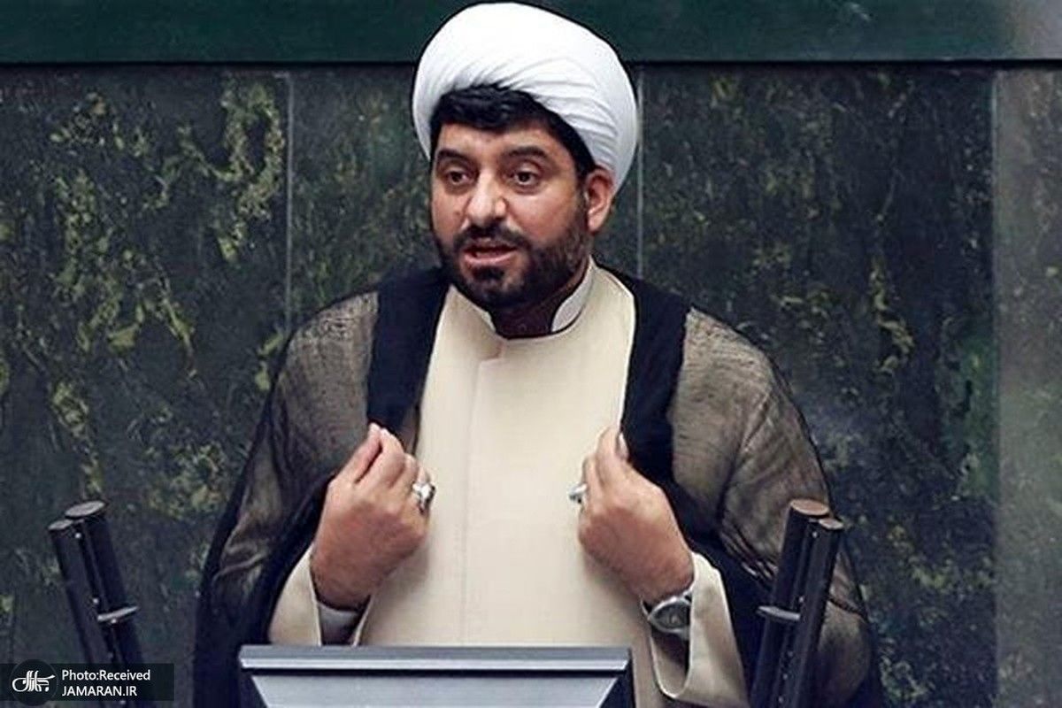 خوشحالی جالب نماینده ملایر در جلسه استیضاح وزیر صمت + عکس