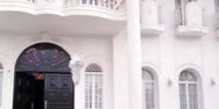 عمارت لاکچری خواننده لس‌آنجلسی در تهران!