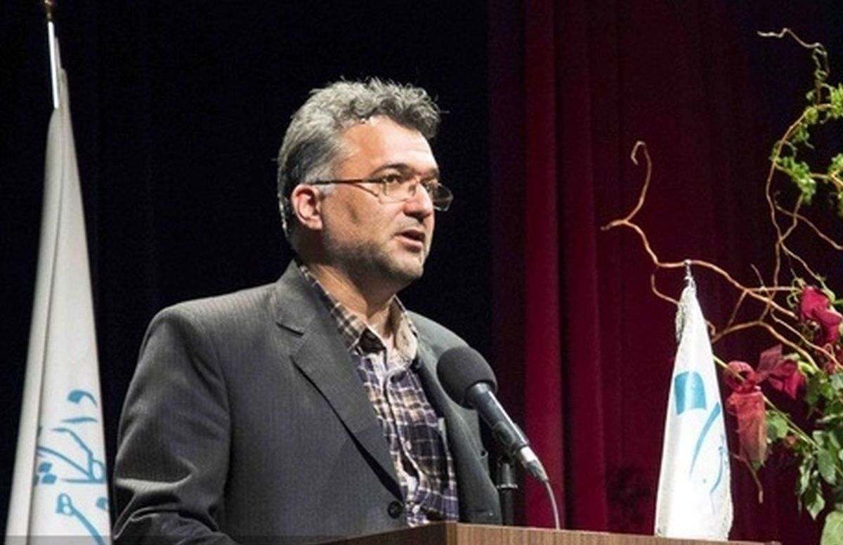 خط ونشان کشیدن رئیس دانشگاه هنر تهران برای استادان همراه با دنشجویان معترض