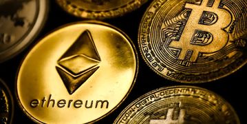 قیمت بیت‌کوین و اتریوم امروز شنبه ۱۸ بهمن 1404/ افزایش قیمت بیت‌کوین